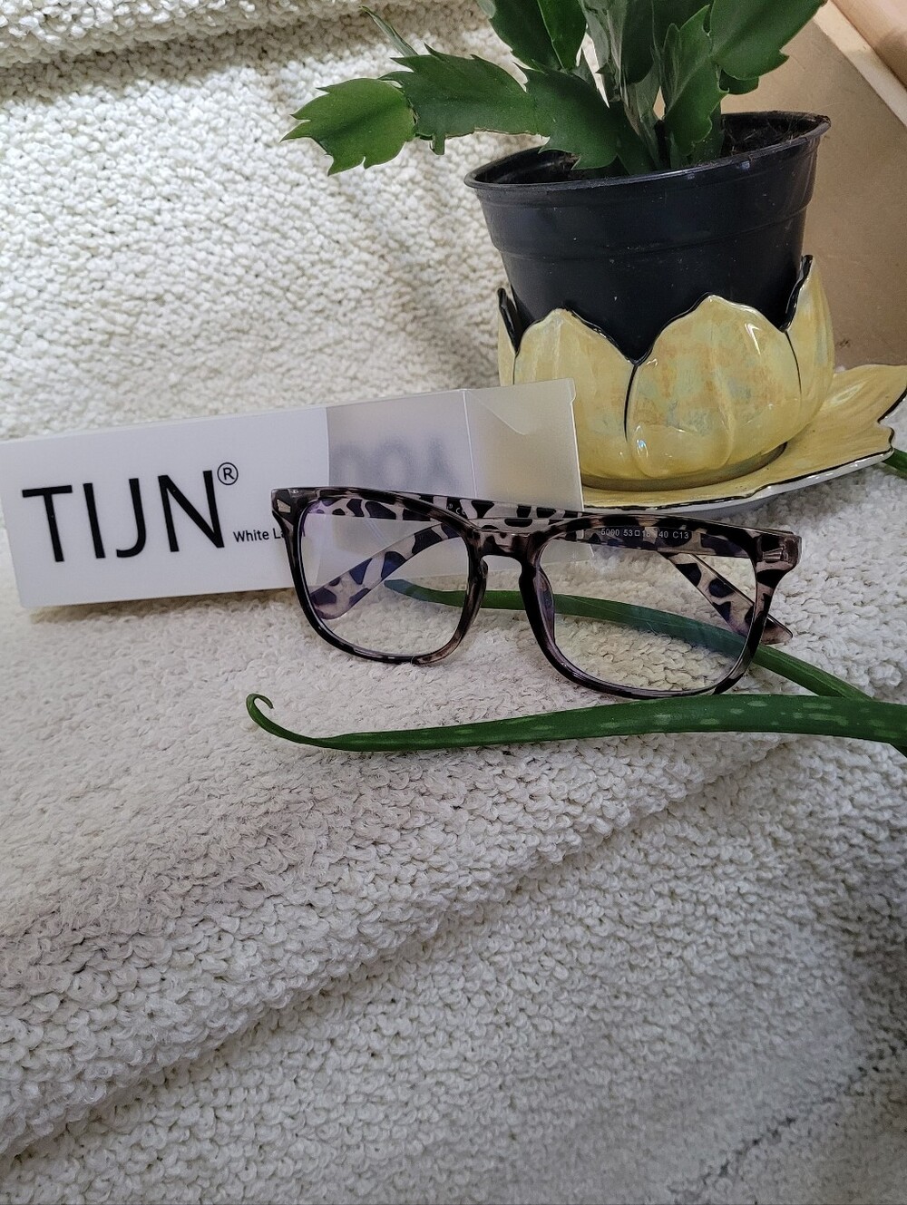 NWOT TIJN High Quality Lens  glasses